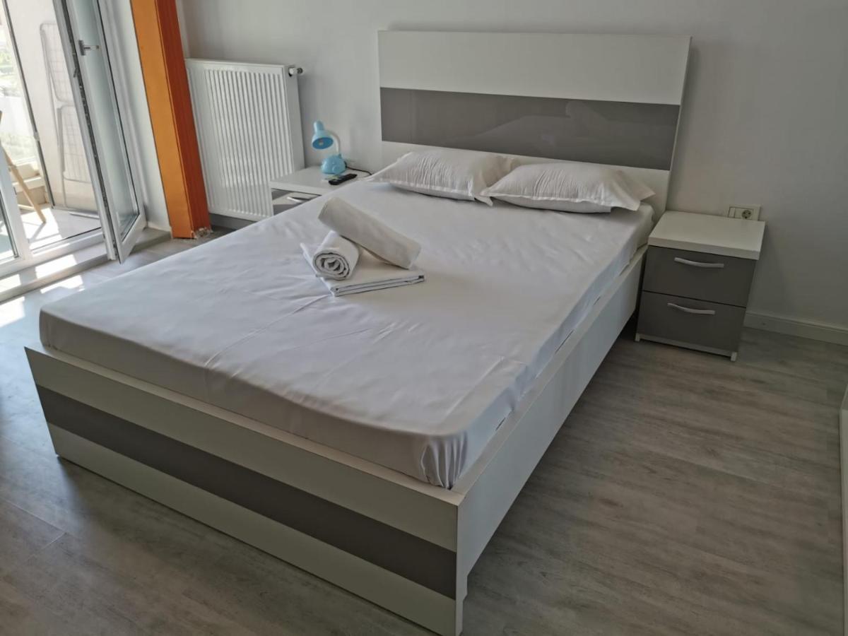 Grand Mamaia Lake Apartments 콘스탄차 외부 사진