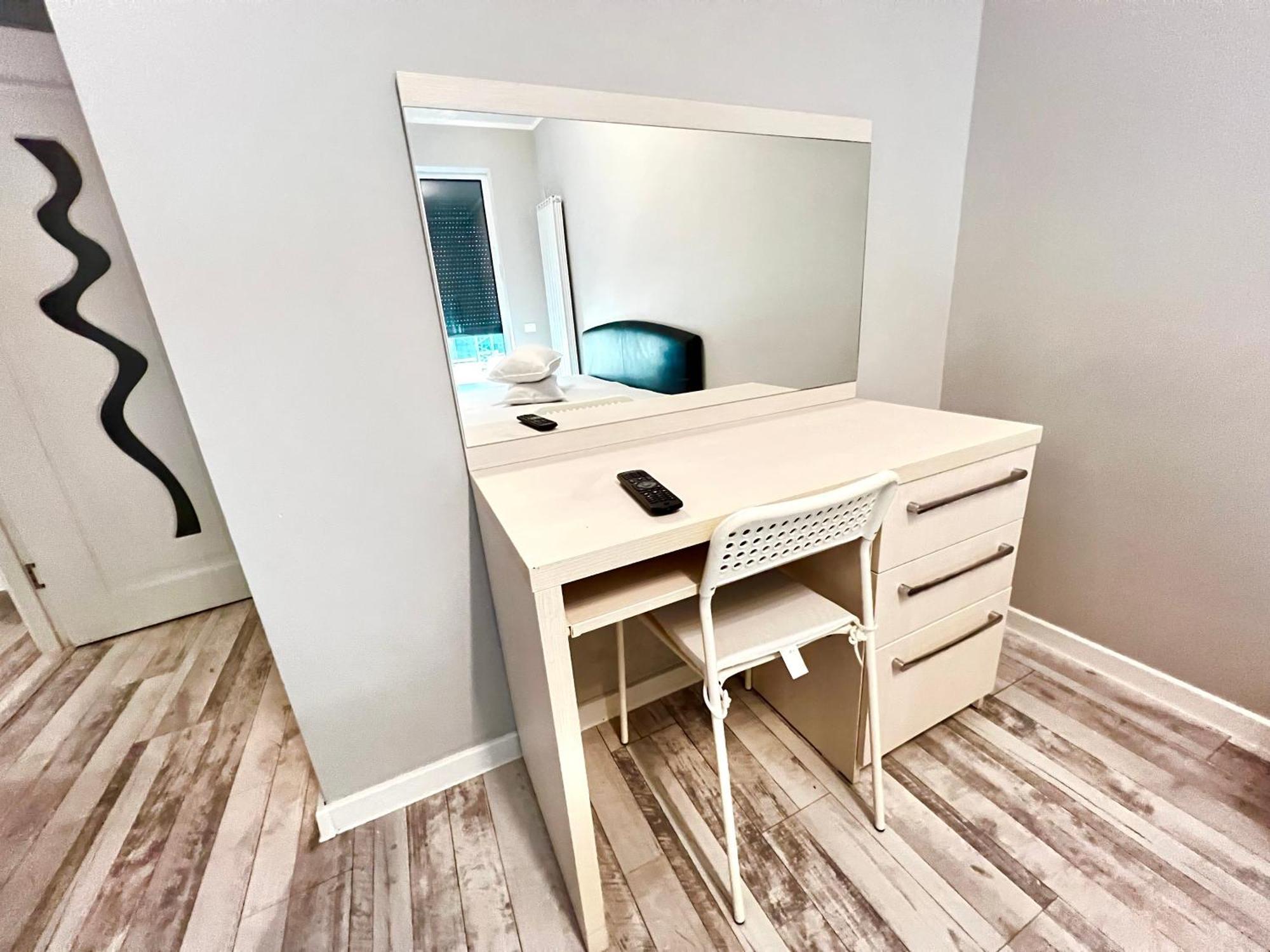Grand Mamaia Lake Apartments 콘스탄차 외부 사진